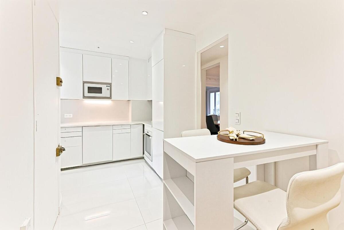 Spacious And Bright Appartamento Parigi